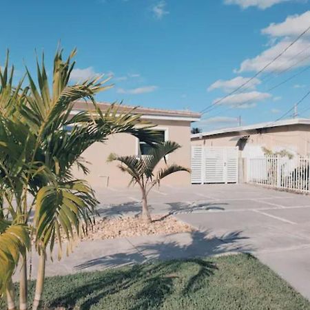 Guayabita'S House Apartment Маями Екстериор снимка